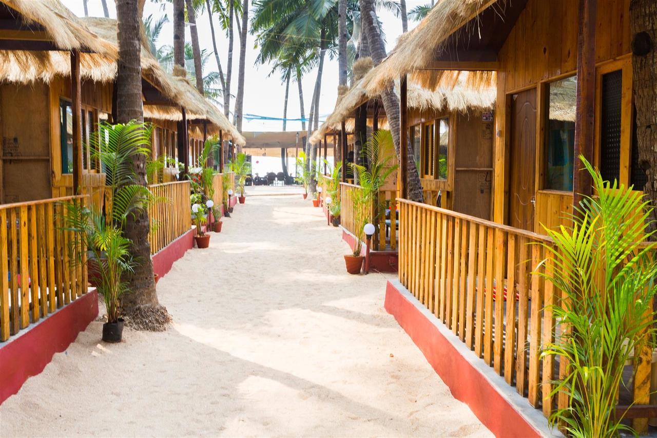 Titanic Holiday Home Bãi biển Palolem Ngoại thất bức ảnh
