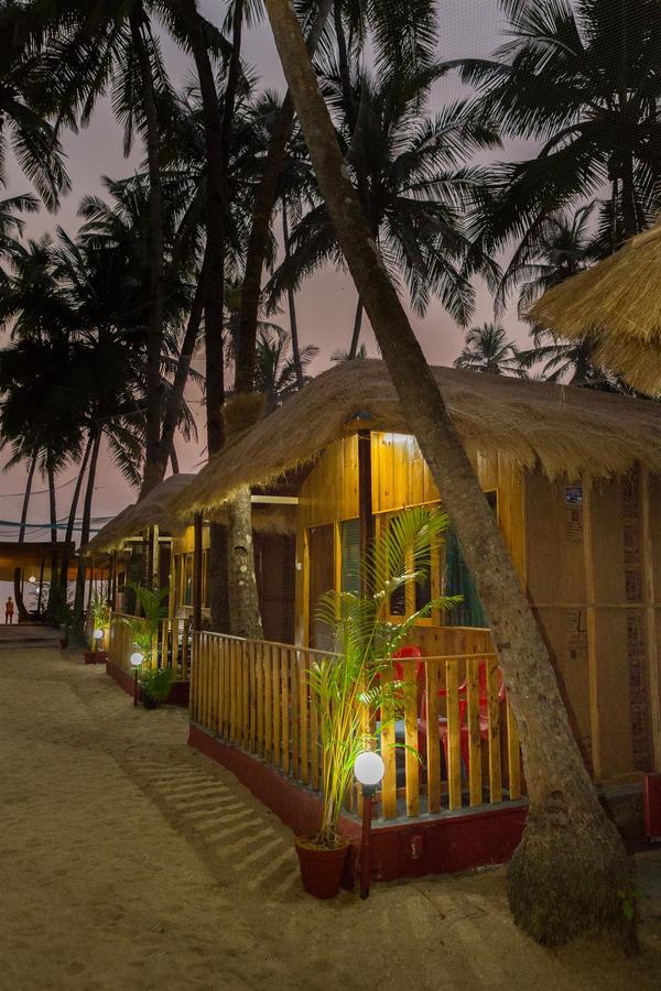 Titanic Holiday Home Bãi biển Palolem Ngoại thất bức ảnh